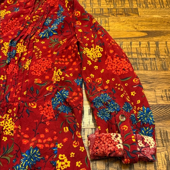 Anthropologie Maeve Red Floral Viscose Pintucked Blouse Women's Small - Picture 14 of 14